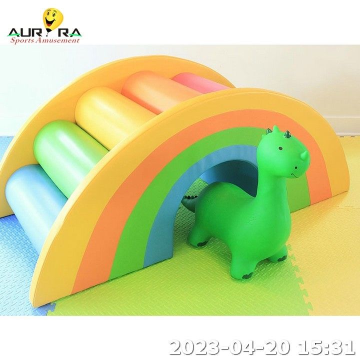لعبة المسبح البرتقالي الدائري الملعب الأطفال ينزلقون في الداخل اللعب الناعم