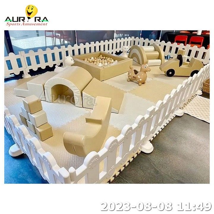 حاجز اللعب الناعم الطفل حفرة لعب ناعمة مجموعة الكرة مع الزلاجة المحيط الكرات الملعب