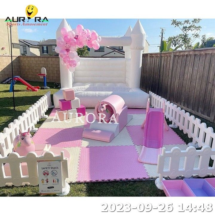 منطقة لعب أدوات اللعب الرخوة للأطفال مع السياج