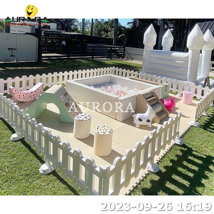 أطفال القفز القابل للنفخ منزل أدوات اللعب الناعمة منطقة اللعب الناعمة للأطفال الكاروسيل